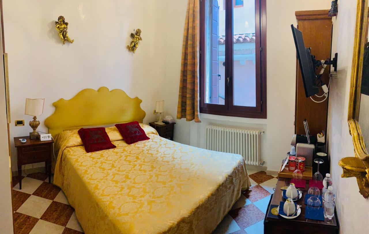 Luxury Venetian Rooms Exterior photo