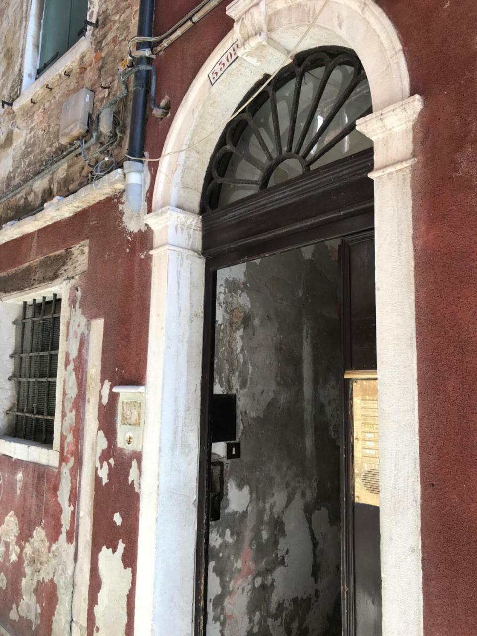 Luxury Venetian Rooms Exterior photo